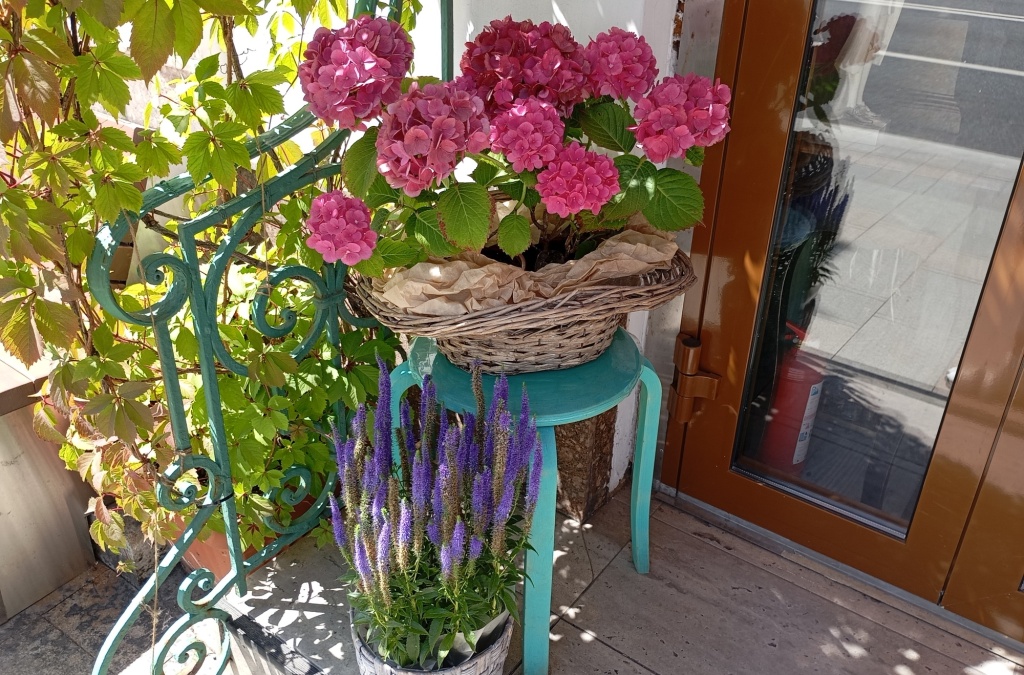 Балкон с цветами.jpg