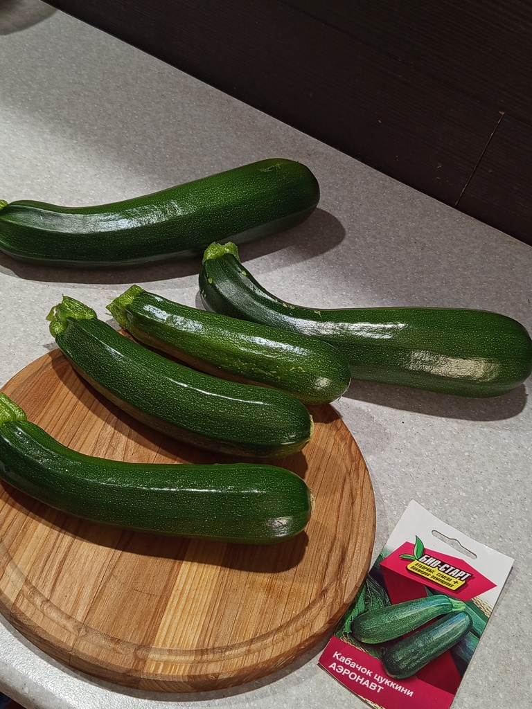 Плоды Аэронавта более изящны на вид.jpg Плоды Аэронавта более изящны на вид.jpg