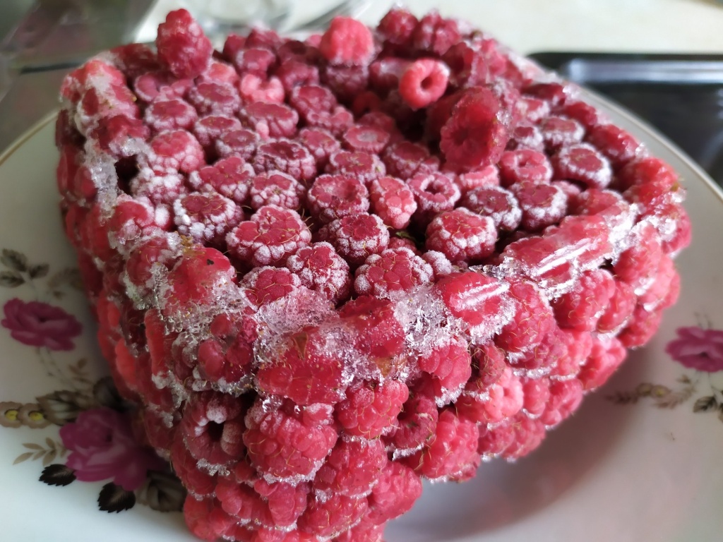 малина замороженная.jpg
