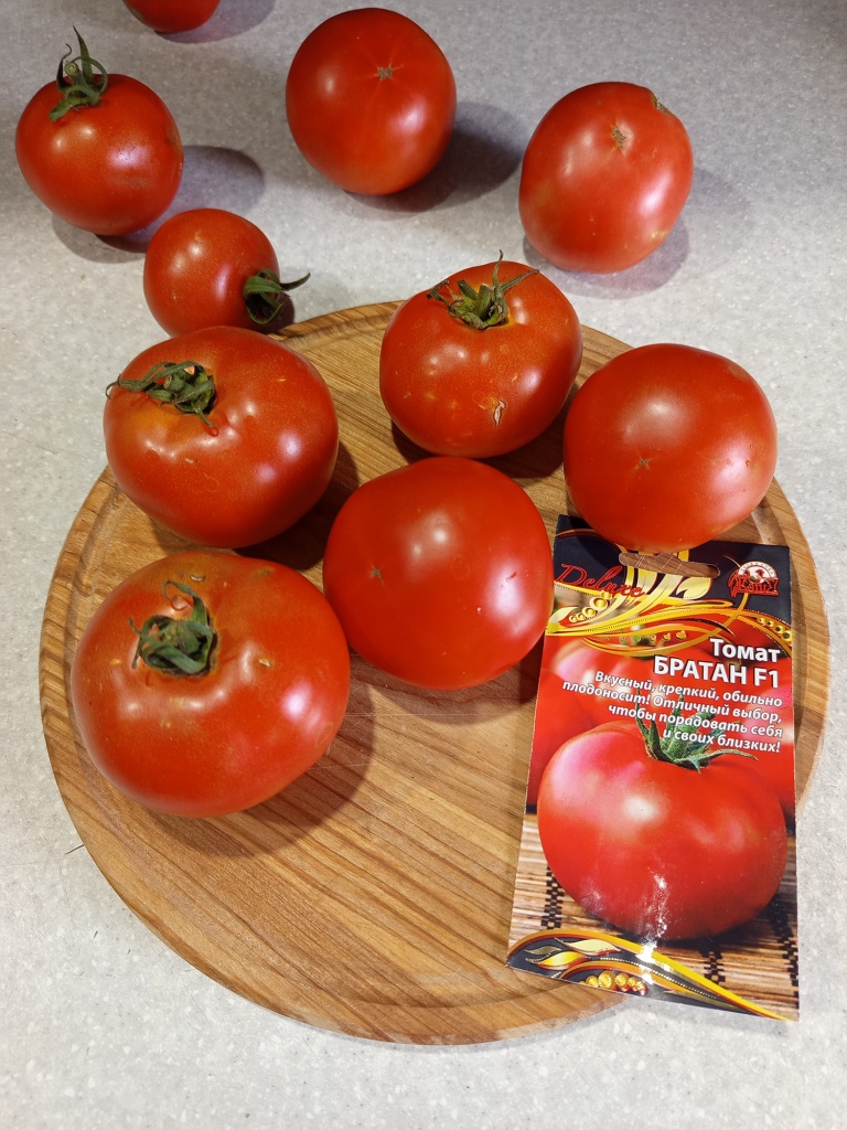 На следующих кистях помидоры крупнее.jpg