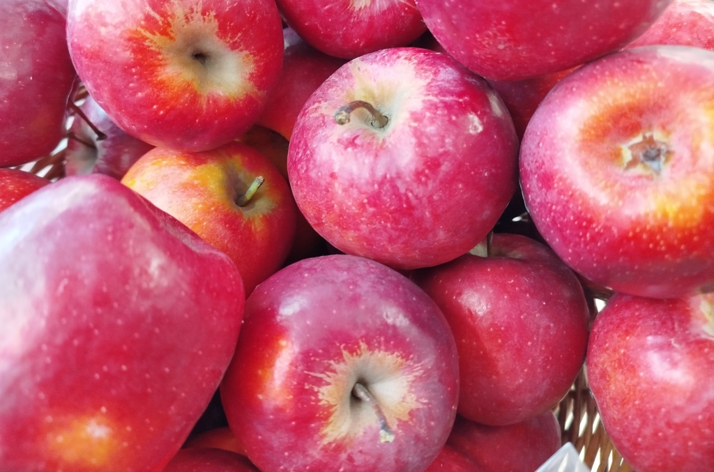 Яблоки Стори Иноред.jpg