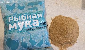 Рыбная мука для цыплят, несушек и другой домашней птицы