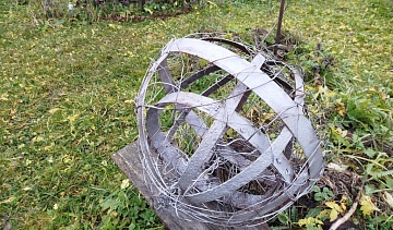 Надо ли закапывать в саду железные предметы? Разбираем народный метод